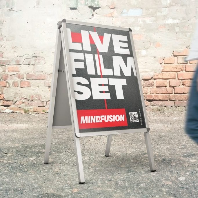 MxF-Livefilmset_stand_mockup_01